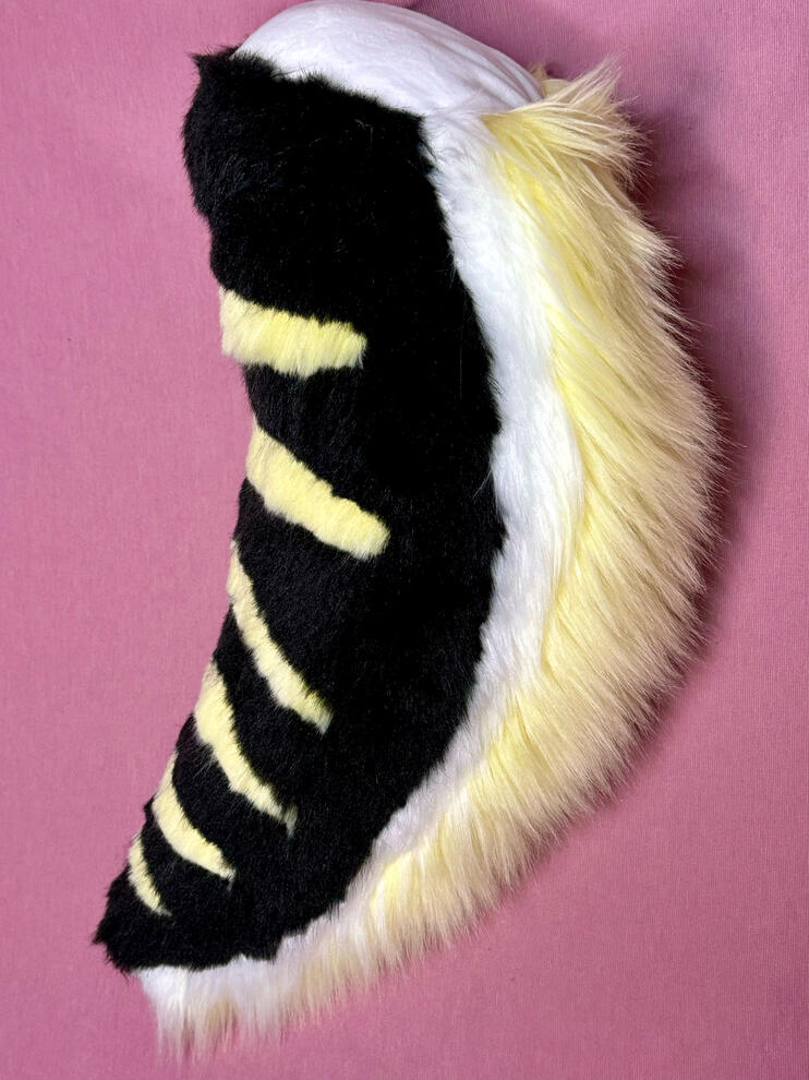 Striped Nub Tail